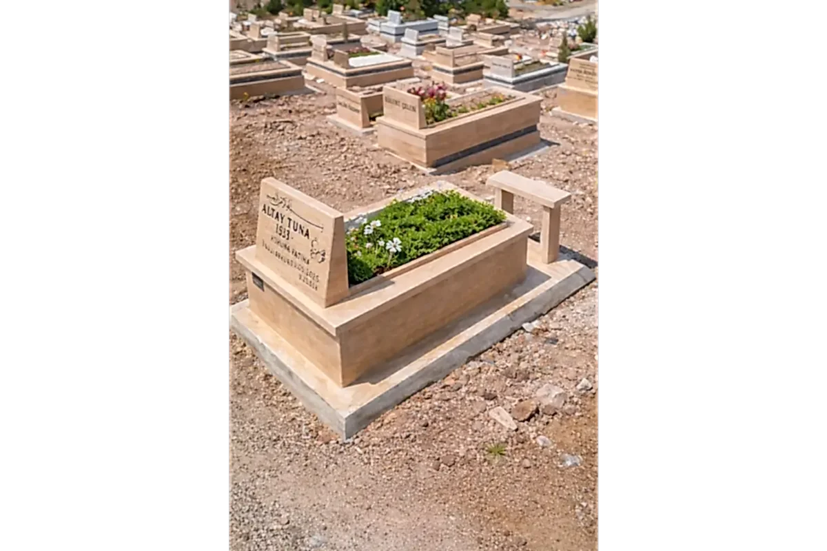 altinel-mermer-granit-bebek-cocuk-mezar-modelleri-13
