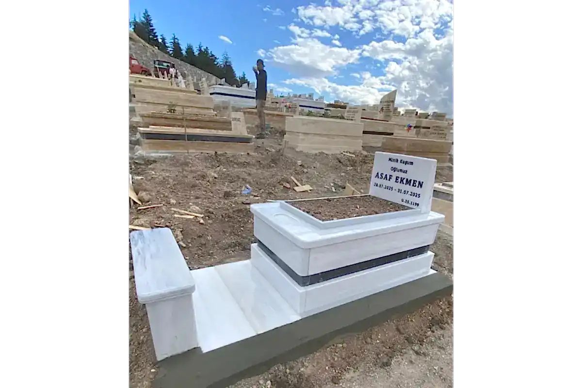 altinel-mermer-granit-bebek-cocuk-mezar-modelleri-4