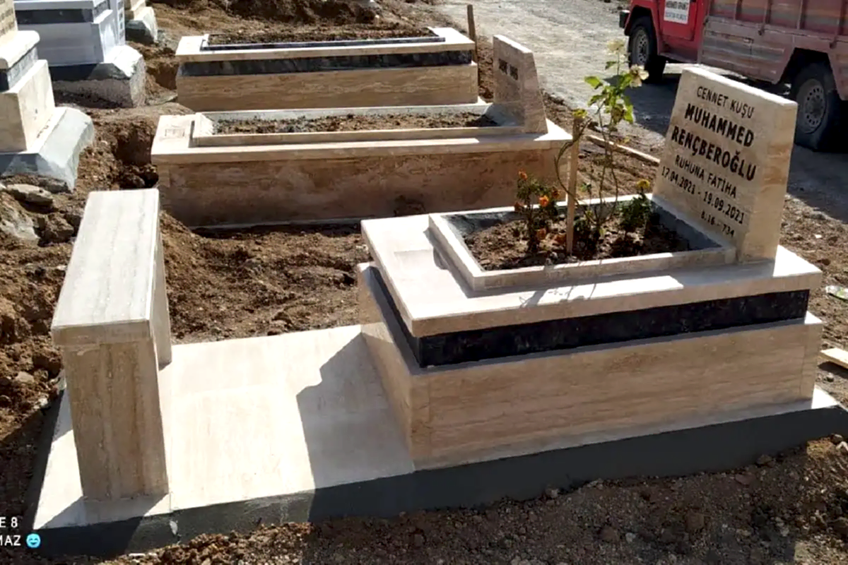 altinel-mermer-granit-bebek-cocuk-mezar-modelleri-8