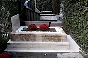 altinel-mermer-granit-ozel-tasarim-mezar-modelleri-23