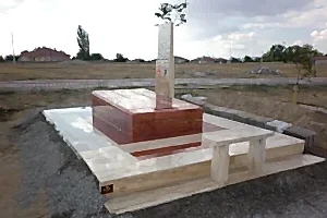 altinel-mermer-granit-ozel-tasarim-mezar-modelleri-7