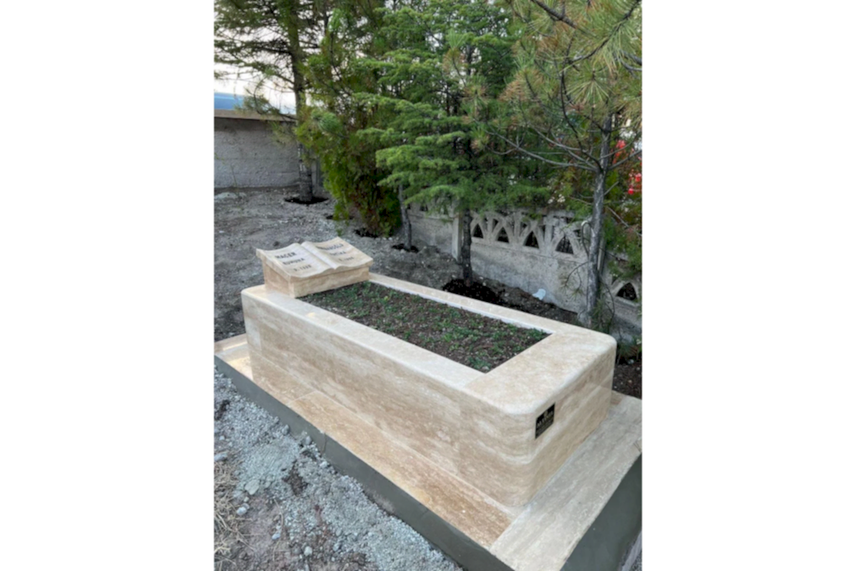 altinel-mermer-granit-tek-kat-blok-mezar-modelleri-6