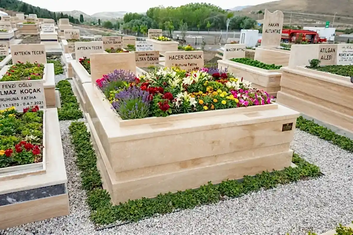 altinelmermer-cift-kisilik-beslik-mezar (4)